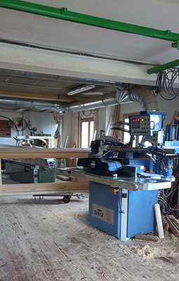 Menuiserie fabrication de portes en bois Cordon Sallanches